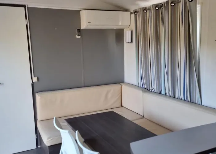 4 Personnes Sur Sur Propriete Privee Au Calme A 10 Mn Des Plages De Maxime Campingplatz